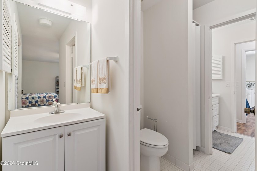 Easy island living in this charming 2-bedroom, 1-bath end-unit - photo 13