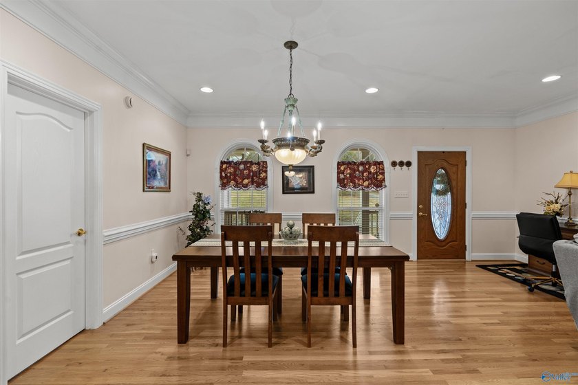Beautiful home offering 3,876 total finished sqft with 2,388 on - photo 15