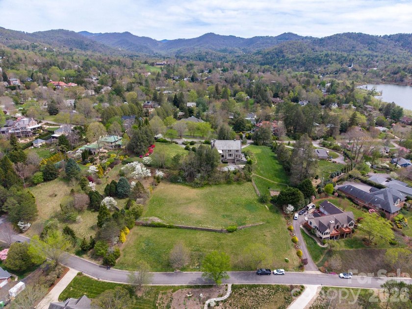 Wonderful building opportunity in a prime North Asheville - photo 4