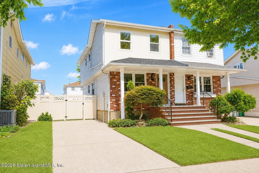 Welcome to 216 Woodrow Road, a beautifully renovated - photo 3