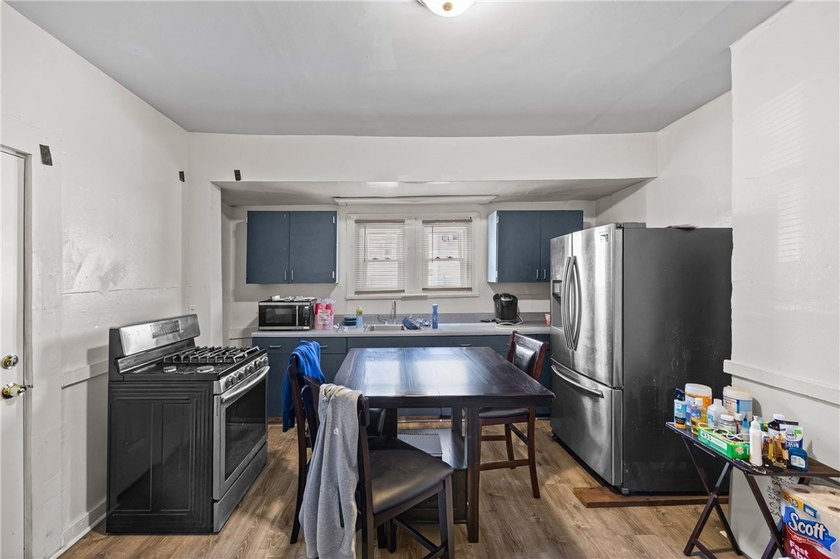 Investor Alert! Don't miss this fantastic duplex opportunity - photo 14