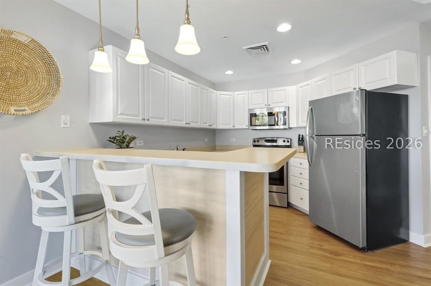 Welcome to 2211 Sea Crest Villas, perfectly located in the heart - photo 9