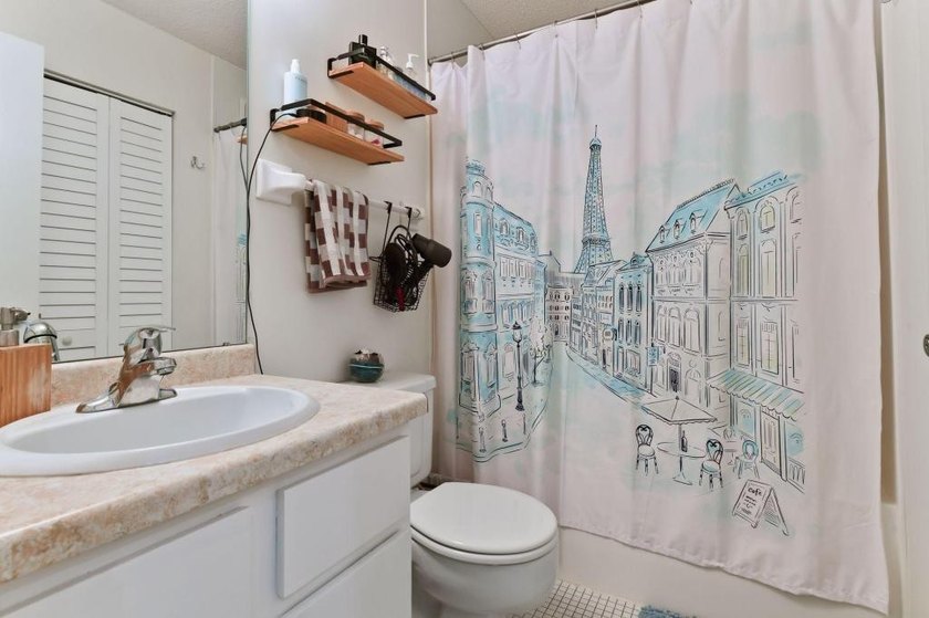 Rare opportunity to own one of The Crossings' coveted patio - photo 17