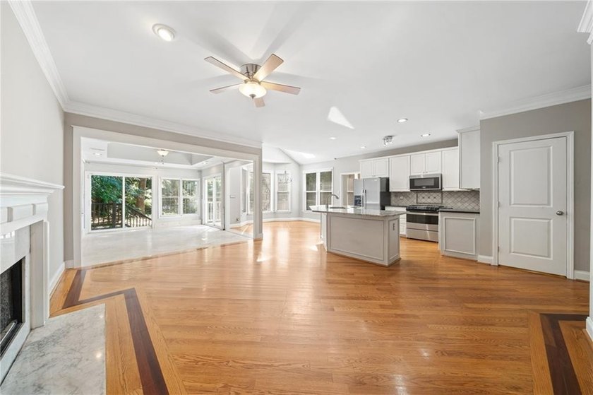 BRING ALL OFFERS! Located in sought-after Roswell just moments - photo 11