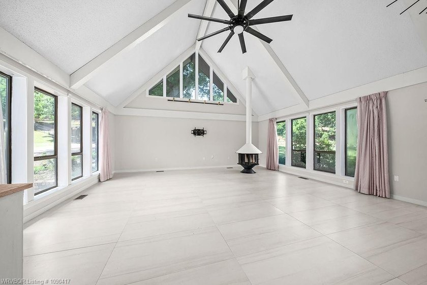 Welcome to this beautifully updated home in the heart of Fort - photo 20