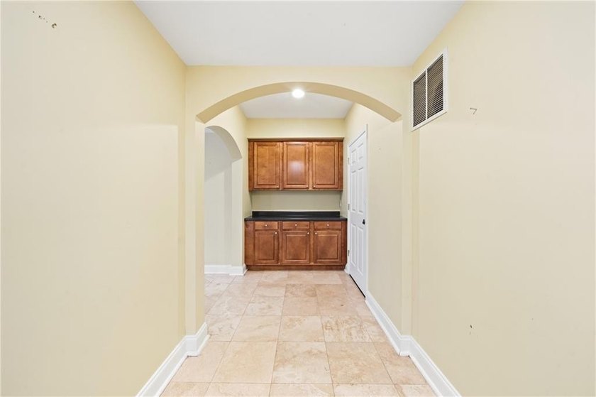 BRING ALL OFFERS! Located in sought-after Roswell just moments - photo 39