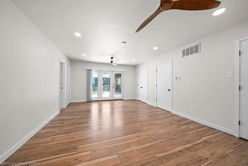Welcome to this beautifully updated home in the heart of Fort - photo 43