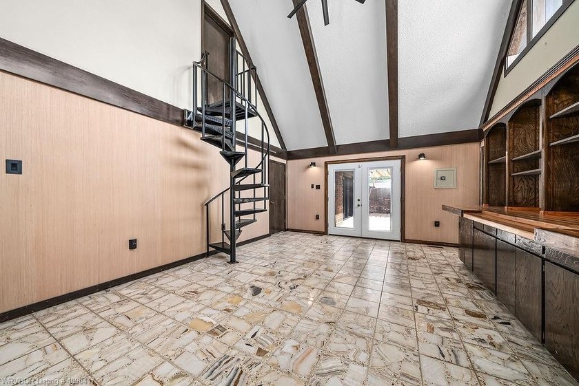 Welcome to this beautifully updated home in the heart of Fort - photo 50