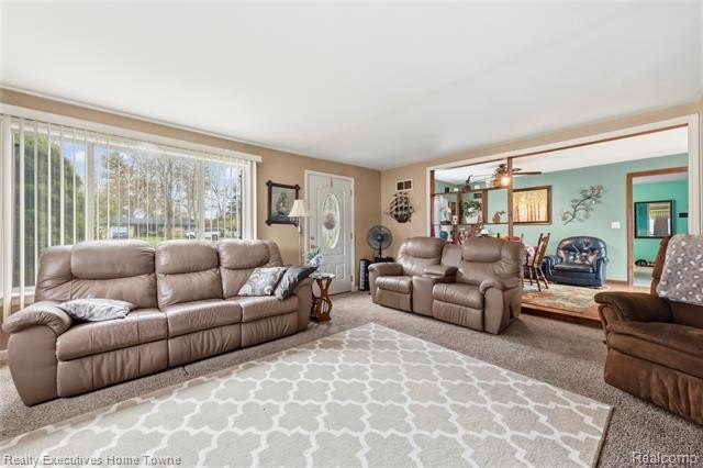 Great opportunity to live in Sheldon Beach Subdivision! Home - photo 14
