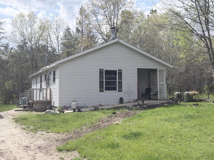 Charming 4-bedroom, 1-bath handicap accessible home nestled on a - photo 17