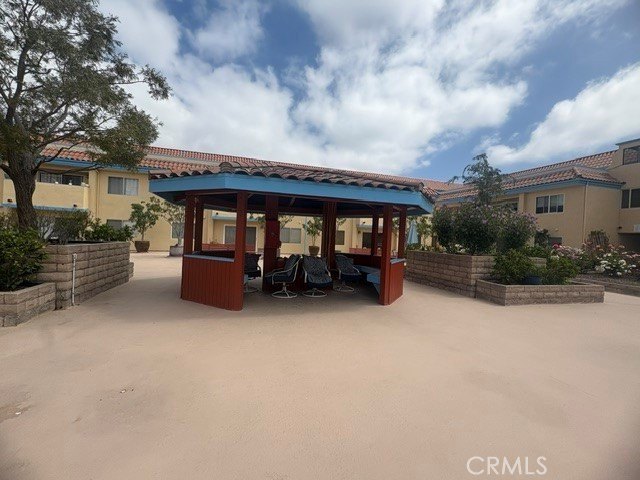 Don't miss out on this spacious 1 bedroom, 1 bath Condo Located - photo 19