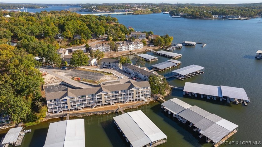 Turnkey lakefront living with strong rental appeal in the heart - photo 32