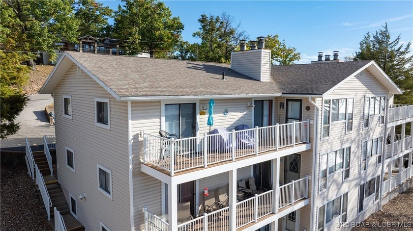 Turnkey lakefront living with strong rental appeal in the heart - photo 37