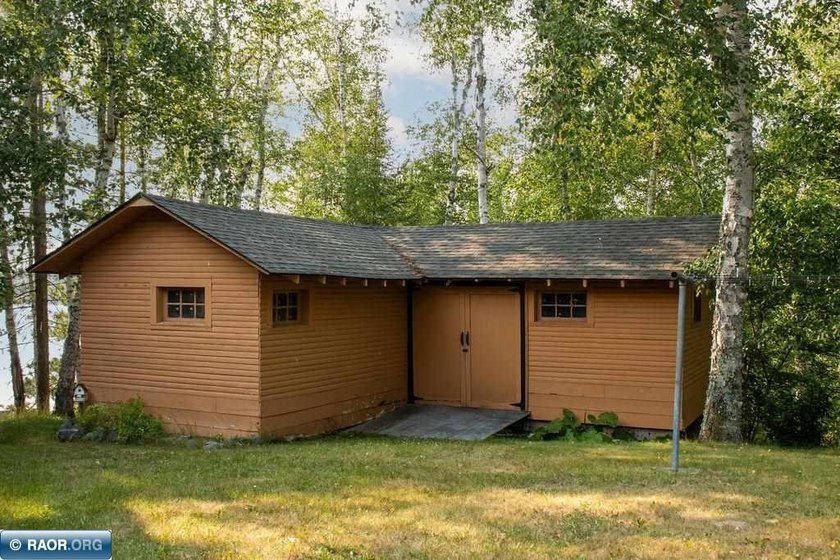 A rare opportunity to own a beautiful lake home on sought-after - photo 12