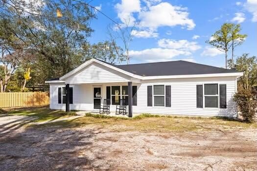 Prime Investment Opportunity! Discover a rare and versatile - photo 3