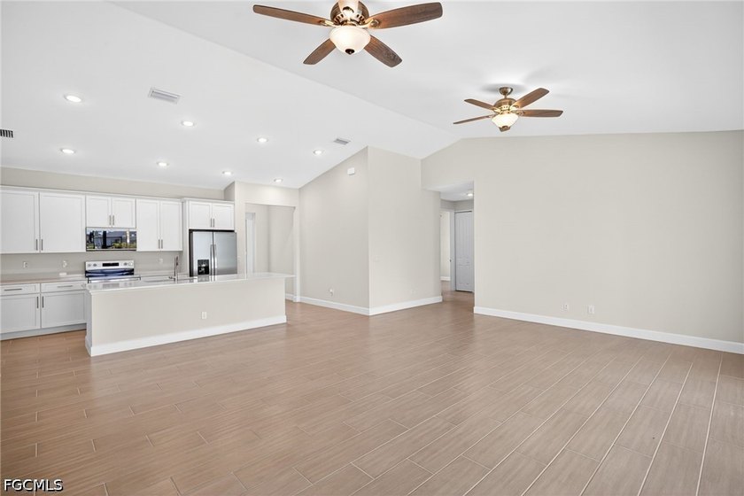 MOVE IN READY NEW CONSTRUCTION NO FLOOD ZONE WATERFRONT PARADISE - photo 25