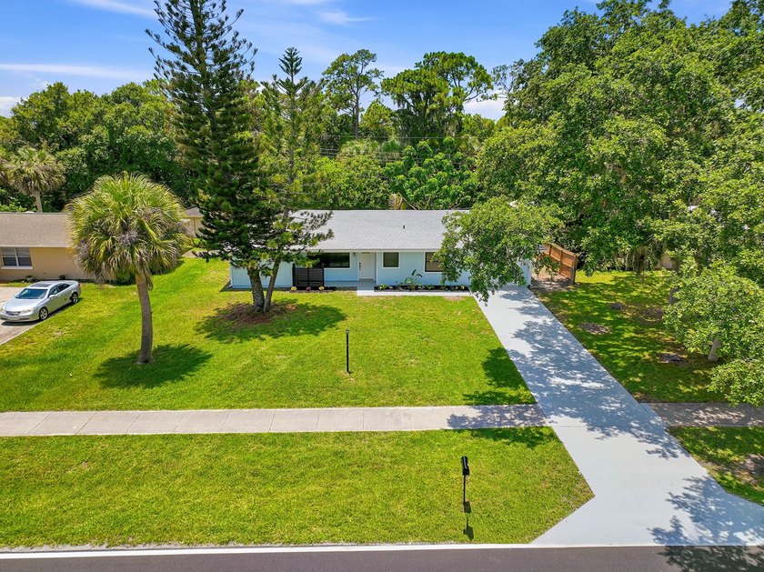 Fully remodeled and move-in ready! This 2-bedroom, 2-bathroom - photo 36