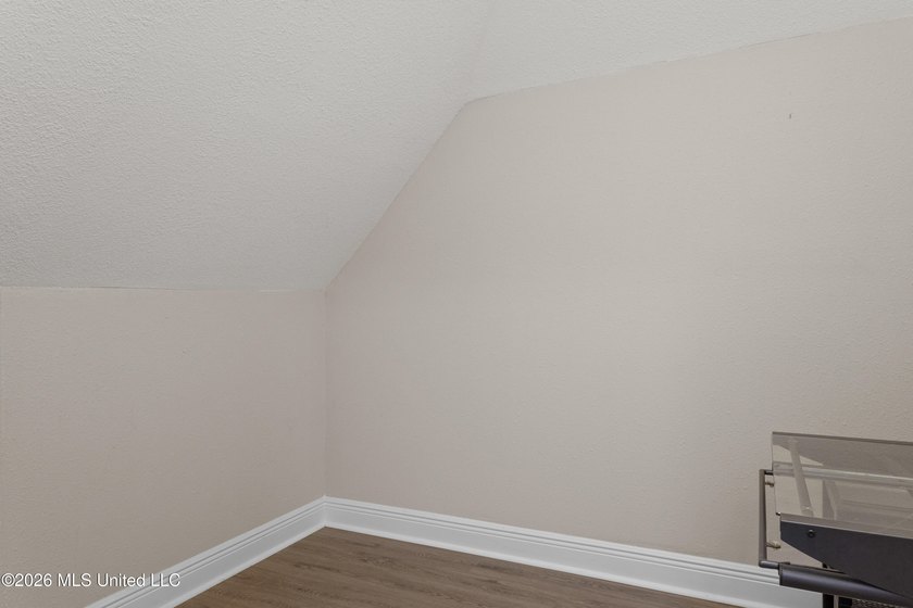 Nestled on a quiet cul-de-sac in the award-winning Ocean Springs - photo 30