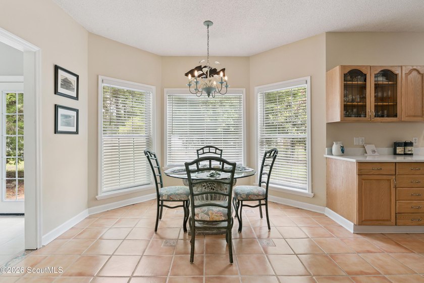Perfect blend of refined coastal living and peaceful country - photo 13