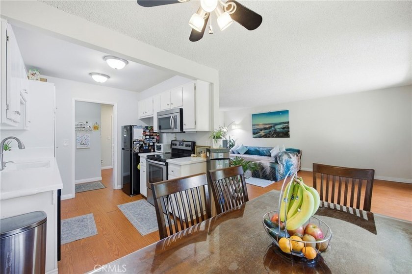 Welcome to this inviting 2-bed/ 2-bath condo the desirable Casa - photo 20