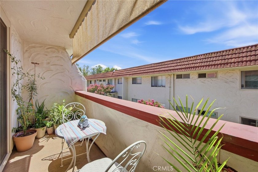 Welcome to this inviting 2-bed/ 2-bath condo the desirable Casa - photo 35