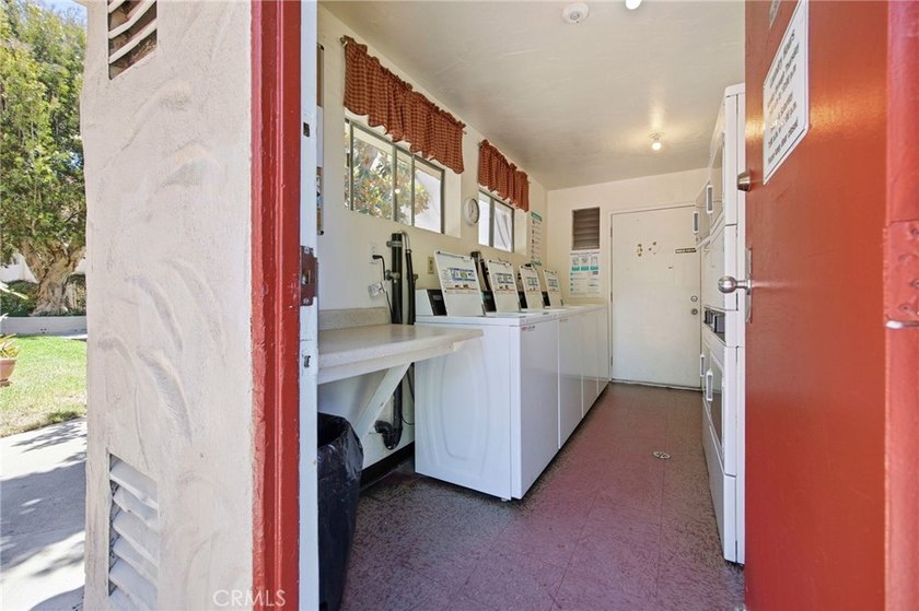 Welcome to this inviting 2-bed/ 2-bath condo the desirable Casa - photo 40