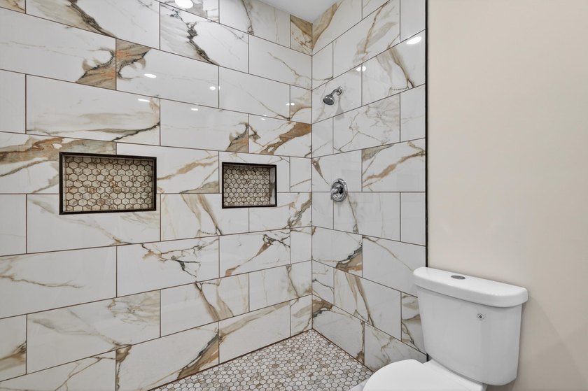 100% financing available! Minutes away from park circle and - photo 11