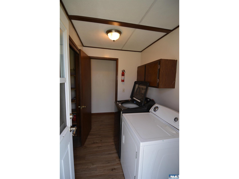 Cute and full of character, this cozy 3-bedroom, 1-bath in town - photo 18