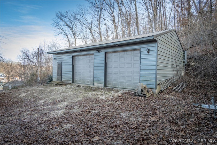 **Lakefront Home with 3 Acres ** One owner Custom Built Home - - photo 49