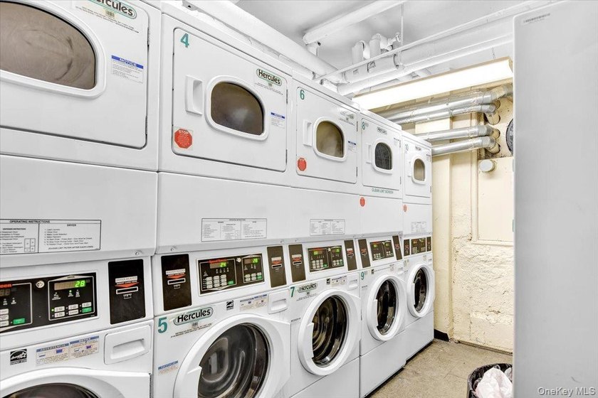 Discover modern comfort and convenience in this beautifully - photo 10