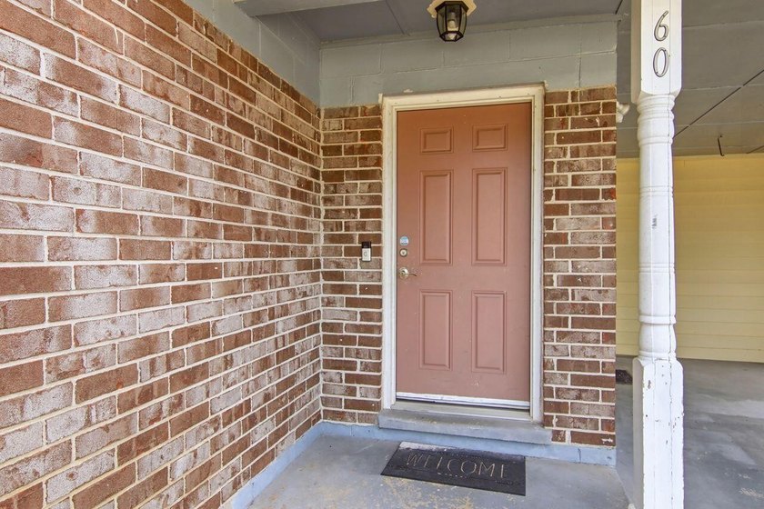Great Investment or Starter Home in Shalimar! Solid block/brick - photo 7