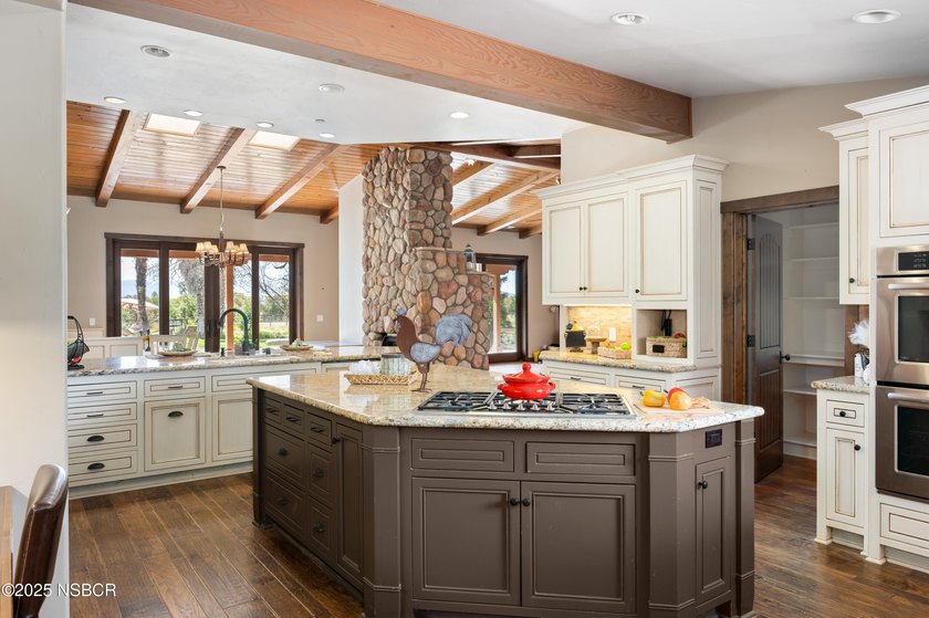 Discover an extraordinary opportunity in the heart of Santa Ynez - photo 18