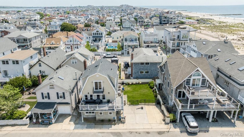 Enjoy the ultimate coastal lifestyle in this exceptional - photo 44