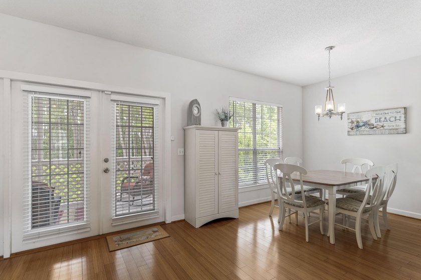 Location! Location! Welcome to 84 Tradewinds Drive, a charming - photo 5