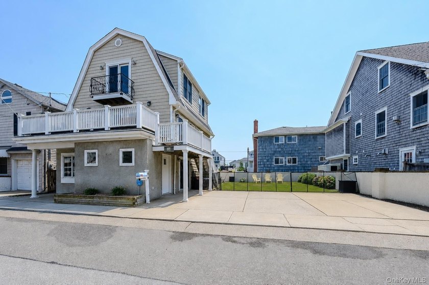Enjoy the ultimate coastal lifestyle in this exceptional - photo 47
