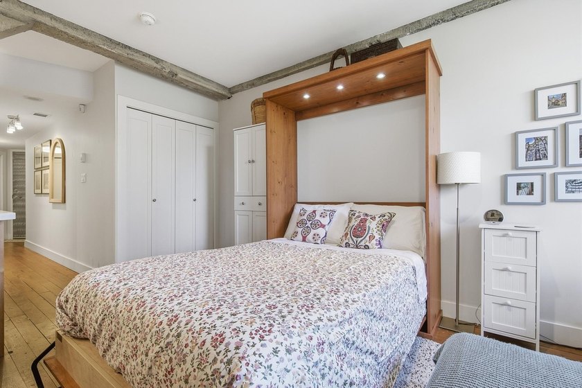 If you've been looking for a studio in Yaletown this is the one! - photo 18