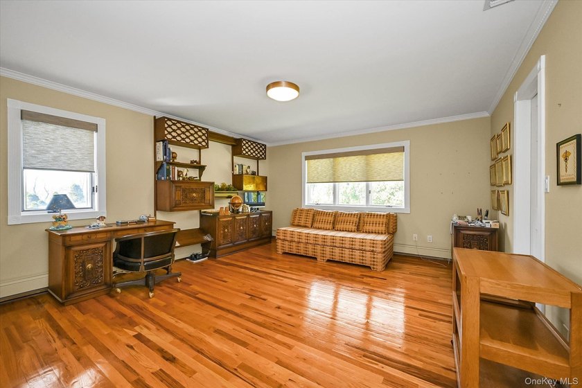 Experience refined living in this exquisitely crafted and - photo 18