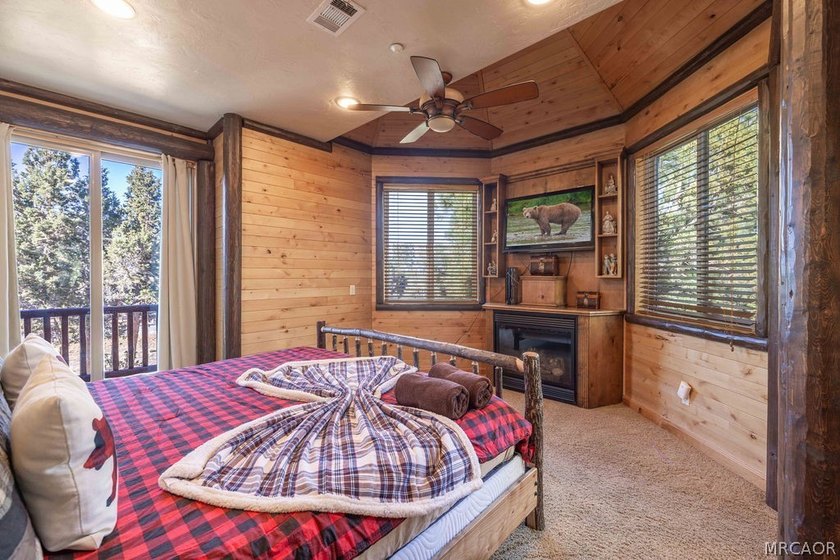 Set on over an acre in the highly sought-after Meadowbrook - photo 26