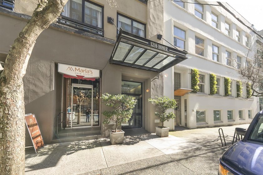 If you've been looking for a studio in Yaletown this is the one! - photo 28