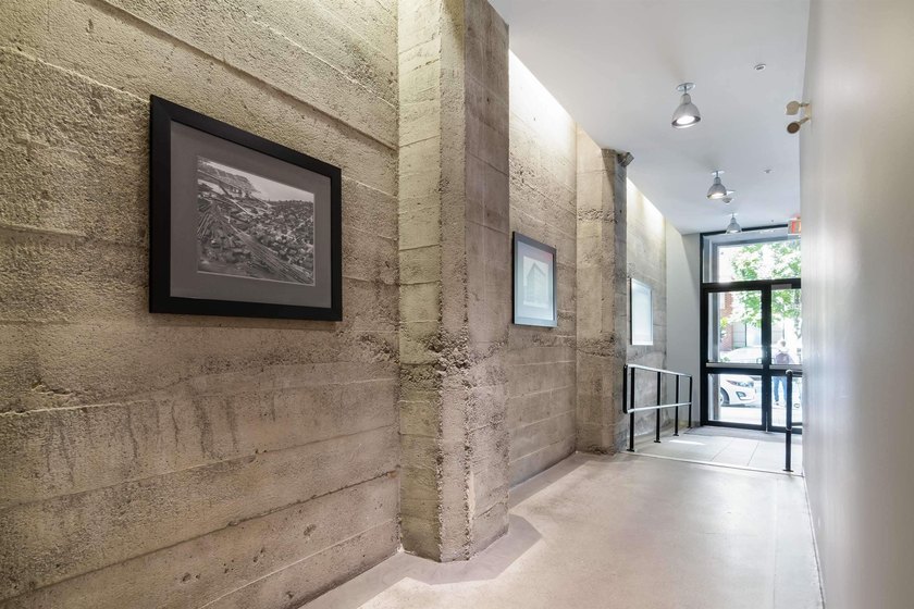 If you've been looking for a studio in Yaletown this is the one! - photo 30