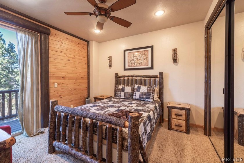 Set on over an acre in the highly sought-after Meadowbrook - photo 31