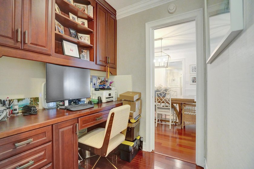 Nestled just moments from Coral Ridge Country Club, this - photo 32