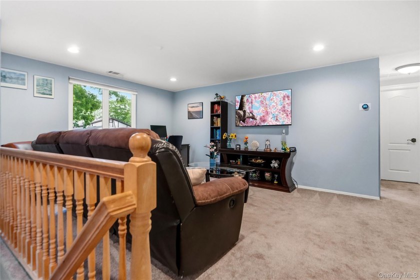 Welcome to this move-in ready Blair model second floor - photo 9