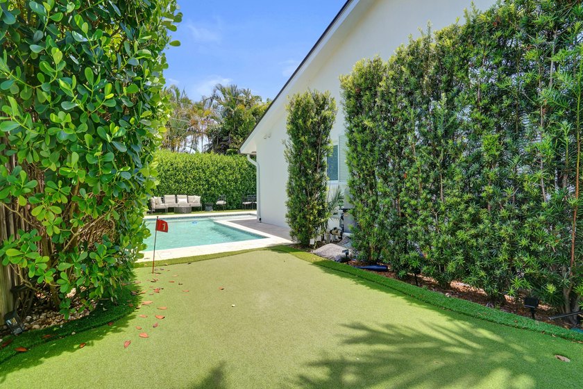 Nestled just moments from Coral Ridge Country Club, this - photo 44