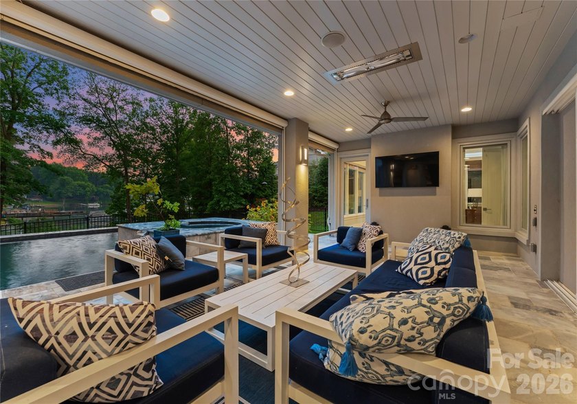 Rare opportunity to own a Simonini-built contemporary waterfront - photo 34