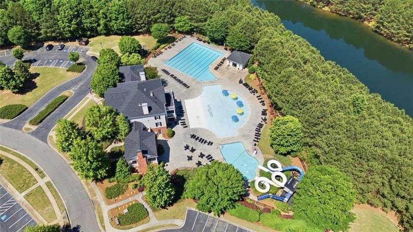 Welcome to 216 Providence Lane in the popular River Green - photo 44