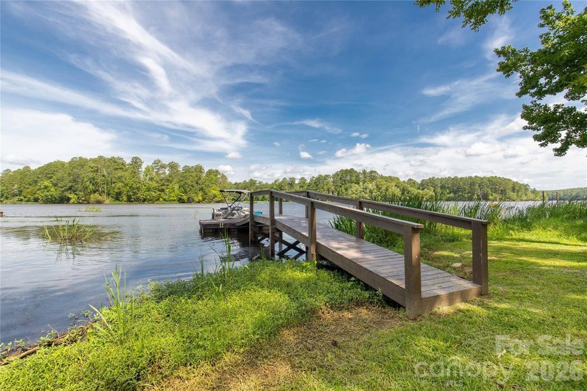 Experience the best of Lake Wateree waterfront living in this - photo 8