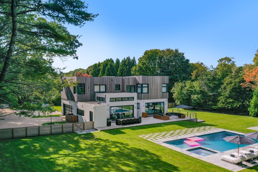 Look no further for your country escape than this pristine - photo 3