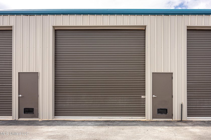 Here is your chance to OWN not Rent 1000sq ft of storage for you - photo 31