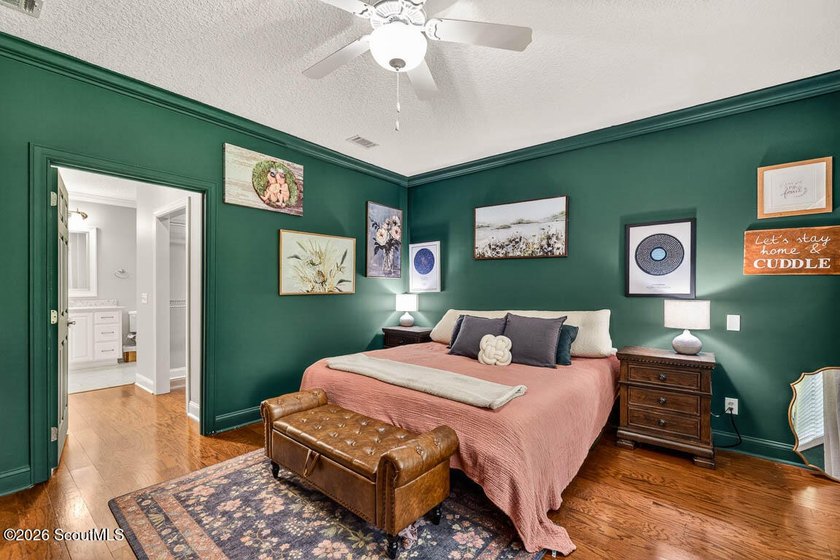 Beautiful 4-bedroom home in sought-after Carriage Gate - photo 24